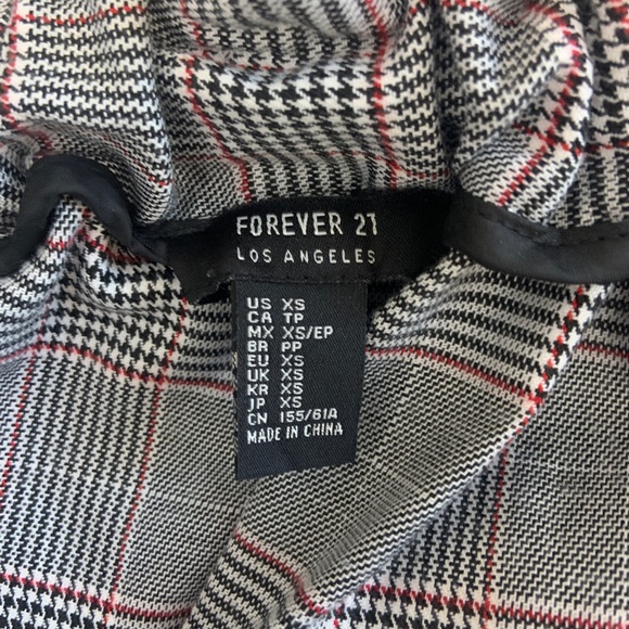 FOREVER 21 shorts - Picture 4 of 6